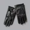 CHARLES TYRWHITT Leather Touch Screen Gloves - Black 1 CHARLES TYRWHITT Leather Touch Screen Gloves - Black -Charles Tyrwhitt Shop ACG0008BLK MAIN