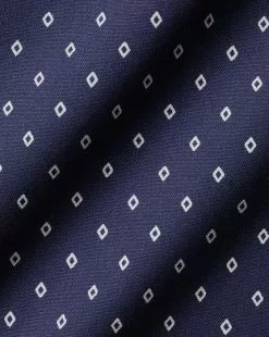 CHARLES TYRWHITT Semi-Spread Collar Non-Iron Diamond Print Shirt - French B 13 CHARLES TYRWHITT Semi-Spread Collar Non-Iron Diamond Print Shirt - French B -Charles Tyrwhitt Shop CSB0037FRE FABRIC DETAIL