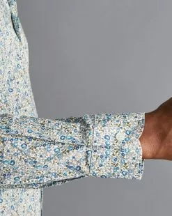 CHARLES TYRWHITT Made With Liberty Fabric Semi-Spread Collar Shirt - Steel B 11 CHARLES TYRWHITT Made With Liberty Fabric Semi-Spread Collar Shirt - Steel B -Charles Tyrwhitt Shop CSB0054STL MODEL CUFF