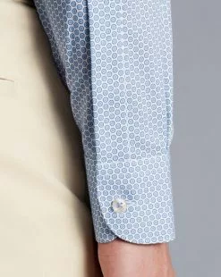 CHARLES TYRWHITT Semi-Spread Collar Non-Iron Floral Print Shirt - Cornflower B -Charles Tyrwhitt Shop CSB0086CFW MODEL CUFF