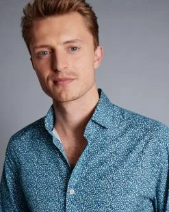 CHARLES TYRWHITT Made With Liberty Fabric Petal Print Semi-Spread Collar Shirt - Indigo B -Charles Tyrwhitt Shop CSB0092IDG MODEL DETAIL