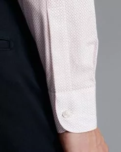 CHARLES TYRWHITT Semi-Spread Collar Non-Iron Tear Drop Print Shirt - Pink -Charles Tyrwhitt Shop CSB0096PNK MODEL CUFF