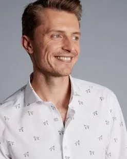 CHARLES TYRWHITT Semi-Spread Collar Non-Iron Dalmatian Print Shirt - M 10 CHARLES TYRWHITT Semi-Spread Collar Non-Iron Dalmatian Print Shirt - M -Charles Tyrwhitt Shop CSB0200MLT MODEL DETAIL