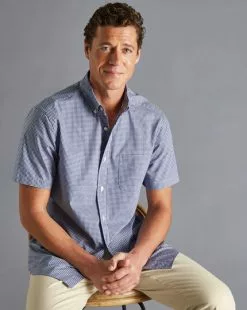CHARLES TYRWHITT Button-Down Collar Non-Iron Stretch Mini Gingham Short Sleeve Shirt - French B 9 CHARLES TYRWHITT Button-Down Collar Non-Iron Stretch Mini Gingham Short Sleeve Shirt - French B -Charles Tyrwhitt Shop CSN0354FRE MODEL UNTUCKED