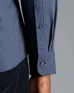 CHARLES TYRWHITT Button-Down Collar Non-Iron Stretch Poplin Mini Gingham Shirt - Indigo B 15 CHARLES TYRWHITT Button-Down Collar Non-Iron Stretch Poplin Mini Gingham Shirt - Indigo B -Charles Tyrwhitt Shop CSN0368IDG MODEL CUFF