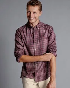 CHARLES TYRWHITT Button-Down Collar Non-Iron Twill Gingham Check Shirt - Maroon R -Charles Tyrwhitt Shop CSN0420MRN MODEL UNTUCKED