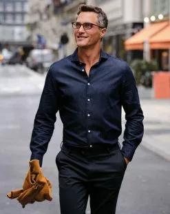 CHARLES TYRWHITT Denim Shirt - Denim B 13 CHARLES TYRWHITT Denim Shirt - Denim B -Charles Tyrwhitt Shop CSR0964DEN L