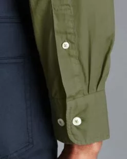 CHARLES TYRWHITT Button-Down Collar Washed Fine Twill Shirt - Olive Green 15 CHARLES TYRWHITT Button-Down Collar Washed Fine Twill Shirt - Olive Green -Charles Tyrwhitt Shop CSR2022OLV MODEL CUFF