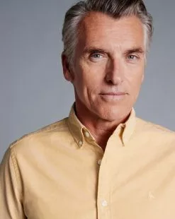 CHARLES TYRWHITT Button-Down Collar Washed Oxford Shirt - Yellow -Charles Tyrwhitt Shop CSR2036YLW MODEL DETAIL