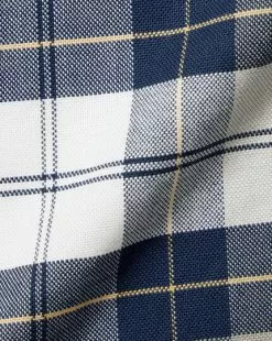 CHARLES TYRWHITT Button-Down Collar Washed Oxford Check Shirt - Grey 13 CHARLES TYRWHITT Button-Down Collar Washed Oxford Check Shirt - Grey -Charles Tyrwhitt Shop CSR2038GRY FABRIC DETAIL