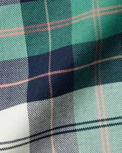 CHARLES TYRWHITT Button-Down Collar Washed Oxford Check Shirt - Teal Green -Charles Tyrwhitt Shop CSR2038TEL FABRIC DETAIL