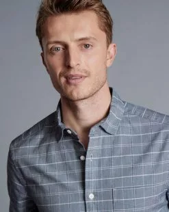 CHARLES TYRWHITT Cotton Linen Check Short Sleeve Shirt - Petrol B -Charles Tyrwhitt Shop CSR2063PET MODEL DETAIL