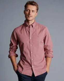 CHARLES TYRWHITT Button-Down Collar Washed Fine Twill Shirt - Pink -Charles Tyrwhitt Shop CSR2067PNK MODEL UNTUCKED