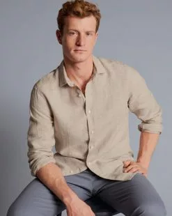 CHARLES TYRWHITT Pure Linen Shirt - Oatm -Charles Tyrwhitt Shop CSR2089OAT MODEL UNTUCKED
