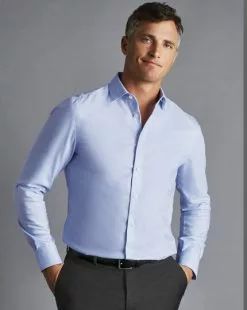 CHARLES TYRWHITT Semi-Spread Collar Non-Iron Stretch Texture Shirt - Sky B 9 CHARLES TYRWHITT Semi-Spread Collar Non-Iron Stretch Texture Shirt - Sky B -Charles Tyrwhitt Shop FOB0687SKY MODEL FULL