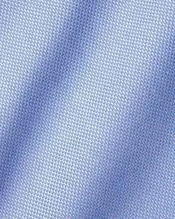 CHARLES TYRWHITT Non-Iron Royal Oxford Shirt - Ocean B -Charles Tyrwhitt Shop FON0219BLU FABRIC DETAIL