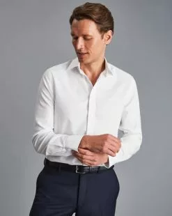 CHARLES TYRWHITT Non-Iron Royal Oxford Shirt - Wh -Charles Tyrwhitt Shop FON0219WHT MODEL FULL