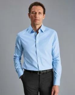 CHARLES TYRWHITT Non-Iron Twill Shirt - Sky B -Charles Tyrwhitt Shop FON0409SKY MODEL FULL