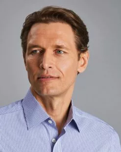 CHARLES TYRWHITT Non-Iron Bengal Stripe Shirt - Royal B 12 CHARLES TYRWHITT Non-Iron Bengal Stripe Shirt - Royal B -Charles Tyrwhitt Shop FON0411NAV MODEL DETAIL