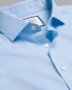CHARLES TYRWHITT Spread Collar Non-Iron Twill Shirt - Sky B -Charles Tyrwhitt Shop FON0540SKY COLLAR DETAIL 1