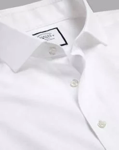 CHARLES TYRWHITT Spread Collar Non-Iron Twill Shirt - Wh -Charles Tyrwhitt Shop FON0540WHT COLLAR DETAIL 1