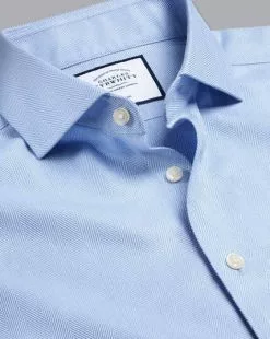 CHARLES TYRWHITT Spread Collar Non-Iron Herringbone Shirt - Sky B -Charles Tyrwhitt Shop FON0677SKY COLLAR DETAIL 1