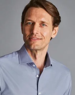 CHARLES TYRWHITT Spread Collar Non-Iron Twill Shirt- Indigo B -Charles Tyrwhitt Shop FON2405IDG MODEL COLLAR