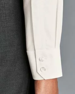 CHARLES TYRWHITT Spread Collar Non-Iron Twill Shirt - Ivory -Charles Tyrwhitt Shop FON2405VRY MODEL CUFF 1