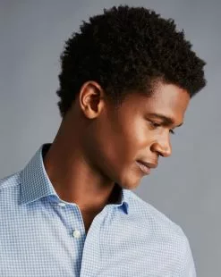 CHARLES TYRWHITT Spread Collar Non-Iron Twill Mini Windowpane Check Shirt - Steel B -Charles Tyrwhitt Shop FON2428STL MODEL DETAIL