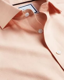 CHARLES TYRWHITT Spread Collar Non-Iron Henley Weave Shirt - Peach