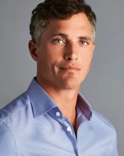 CHARLES TYRWHITT Semi-Spread Collar Egyptian Cotton Twill Small Grid Check Shirt - Ocean B -Charles Tyrwhitt Shop FOR2295OCE MODEL DETAIL