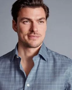 CHARLES TYRWHITT Semi-Spread Collar Egyptian Cotton Twill Prince Of Wales Shirt - Steel B -Charles Tyrwhitt Shop FOR2327STL MODEL DETAIL