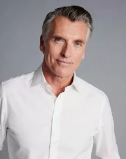 CHARLES TYRWHITT Semi-Spread Collar Egyptian Cotton Berkshire Weave Shirt - Wh -Charles Tyrwhitt Shop FOR2339WHT MODEL DETAIL