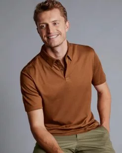 CHARLES TYRWHITT Smart Jersey Polo - Toff -Charles Tyrwhitt Shop JEP0398TFE MODEL SEATED