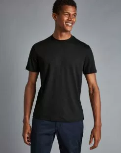 CHARLES TYRWHITT Cotton Tyrwhitt T-Shirt - Black -Charles Tyrwhitt Shop JET0006BLK MODEL FRONT