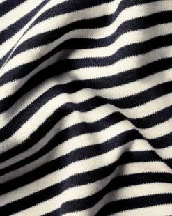 CHARLES TYRWHITT Smart Jersey Stripe Tyrwhitt T-Shirt - Navy & E -Charles Tyrwhitt Shop JET0006MNV FABRIC DETAIL