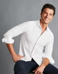 CHARLES TYRWHITT Twill Jersey Shirt - Wh 11 CHARLES TYRWHITT Twill Jersey Shirt - Wh -Charles Tyrwhitt Shop JEX0030WHT MODEL SEATED