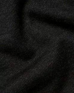 CHARLES TYRWHITT Merino Zip Neck Sweater - Charcoal Grey -Charles Tyrwhitt Shop KNJ0321DCH FABRIC DETAIL