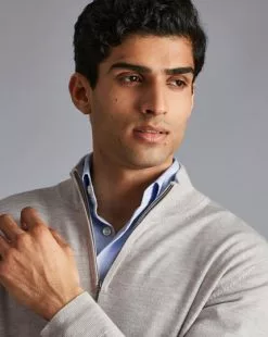 CHARLES TYRWHITT Merino Zip Neck Sweater - Silv -Charles Tyrwhitt Shop KNJ0359SLV MODEL DETAIL