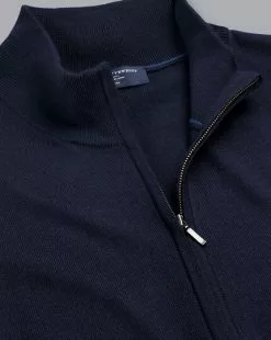 CHARLES TYRWHITT Merino Zip Through Vest - Navy 8 CHARLES TYRWHITT Merino Zip Through Vest - Navy -Charles Tyrwhitt Shop KNJ0363NAV COLLAR DETAIL