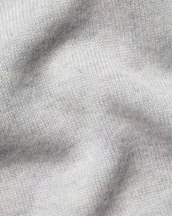 CHARLES TYRWHITT Merino Cashmere Crew Neck Sweater - Silver  -Charles Tyrwhitt Shop KNJ0365SLV FABRIC DETAIL