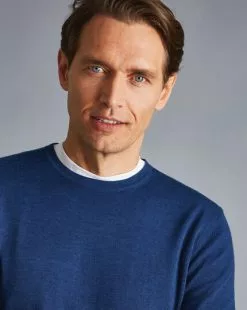 CHARLES TYRWHITT Merino Crew Neck Sweater - Royal B -Charles Tyrwhitt Shop KNJ0399RYL MODEL DETAIL