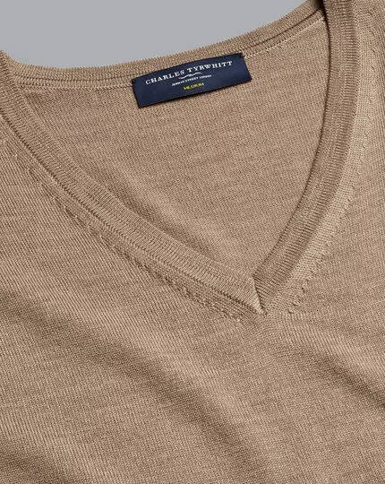CHARLES TYRWHITT Merino V-Neck Sweater - Oatm 3 CHARLES TYRWHITT Merino V-Neck Sweater - Oatm