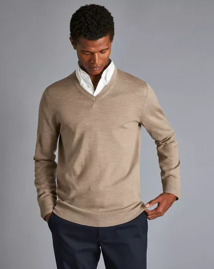 CHARLES TYRWHITT Merino V-Neck Sweater - Oatm 4 CHARLES TYRWHITT Merino V-Neck Sweater - Oatm - Image 2