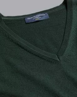 CHARLES TYRWHITT Merino V-Neck Sweater - Forest Green