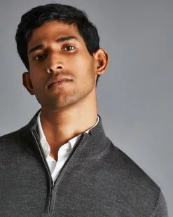 CHARLES TYRWHITT Merino Zip Neck Sweater - Grey -Charles Tyrwhitt Shop KNJ0432GRY MODEL DETAIL