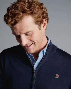CHARLES TYRWHITT England Rugby Merino Full Zip-Through Cardigan - Navy 8 CHARLES TYRWHITT England Rugby Merino Full Zip-Through Cardigan - Navy -Charles Tyrwhitt Shop KNQ0006NAV MODEL DETAIL