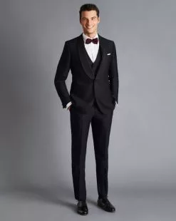 CHARLES TYRWHITT Tuxedo Pants - Dark Navy 7 CHARLES TYRWHITT Tuxedo Pants - Dark Navy -Charles Tyrwhitt Shop SUD0030DNY MODEL FRONT 1