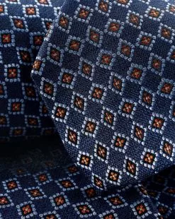 CHARLES TYRWHITT Stain Resistant Floral Silk Tie - Indigo B 5 CHARLES TYRWHITT Stain Resistant Floral Silk Tie - Indigo B -Charles Tyrwhitt Shop TIC2024IDG DETAIL