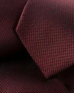 CHARLES TYRWHITT Stain Resistant Slim Silk Tie - R -Charles Tyrwhitt Shop TIC2029RED DETAIL